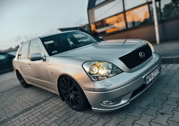 samochody osobowe Lexus LS cena 35999 przebieg: 298500, rok produkcji 2001 z Lipiany